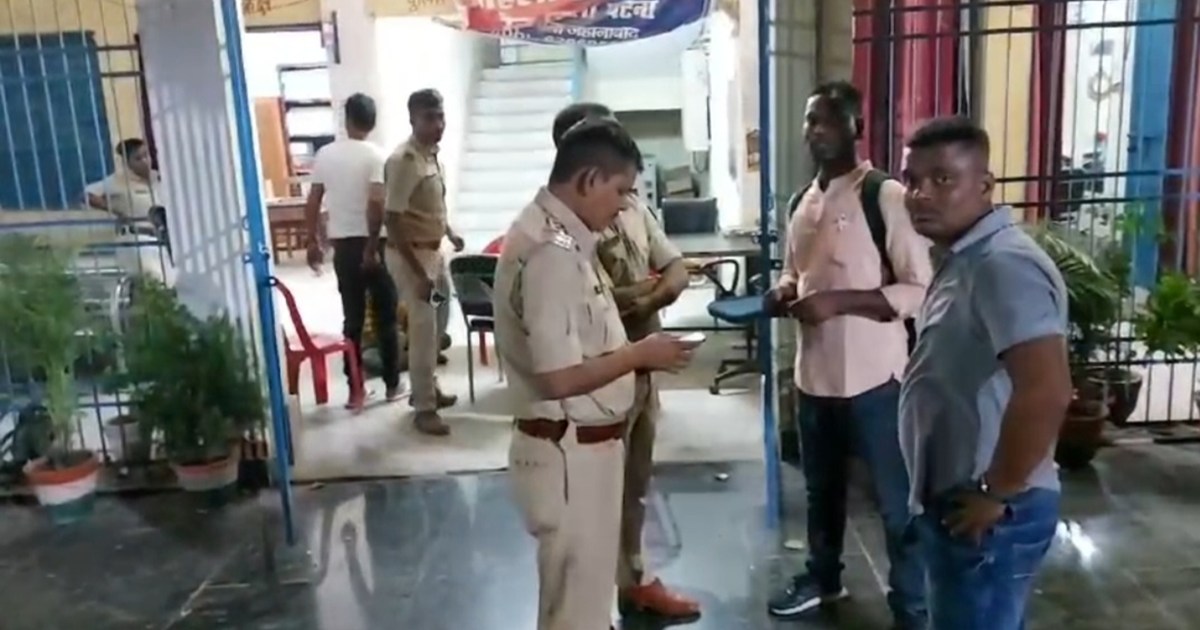 Man arrested for duping people of money using missing person