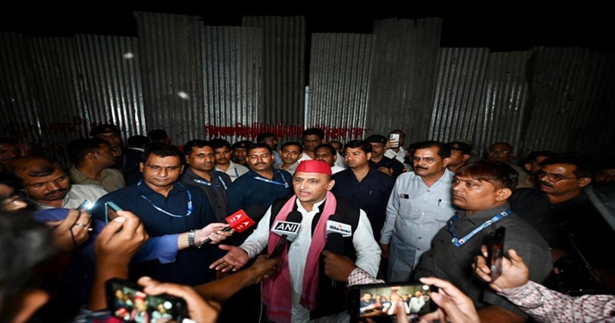 Akhilesh Yadav and Yogi Government clash on the birth annive