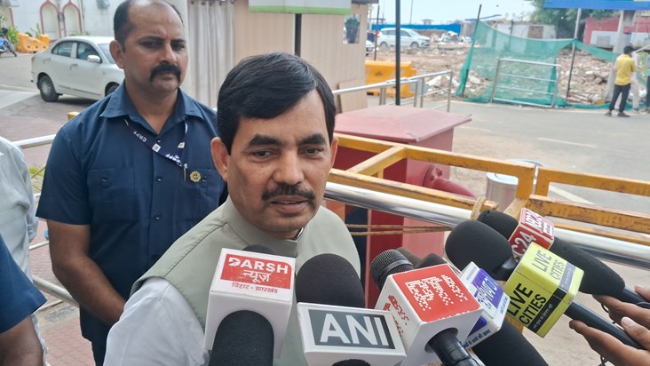 Bjp neta shhnwaj Husain ka pk pr bda hamla Bjp neta shhnwaj Husain ka pk pr bda hamla