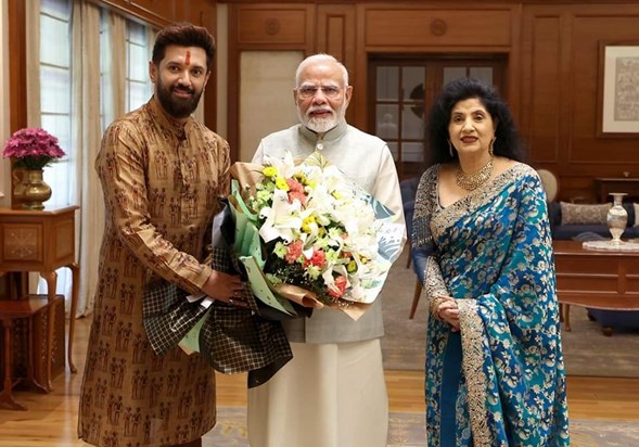 Union Minister Chirag Paswan met PM Modi with his entire fam Union Minister Chirag Paswan met PM Modi with his entire fam