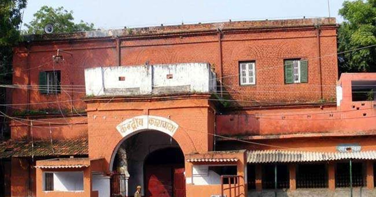 The criminal convicted of murder demanded a ransom of Rs 1 c