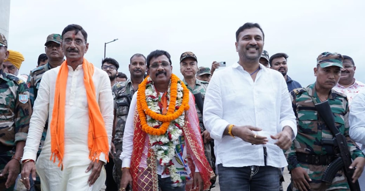 Sudesh Mahto With NDA 