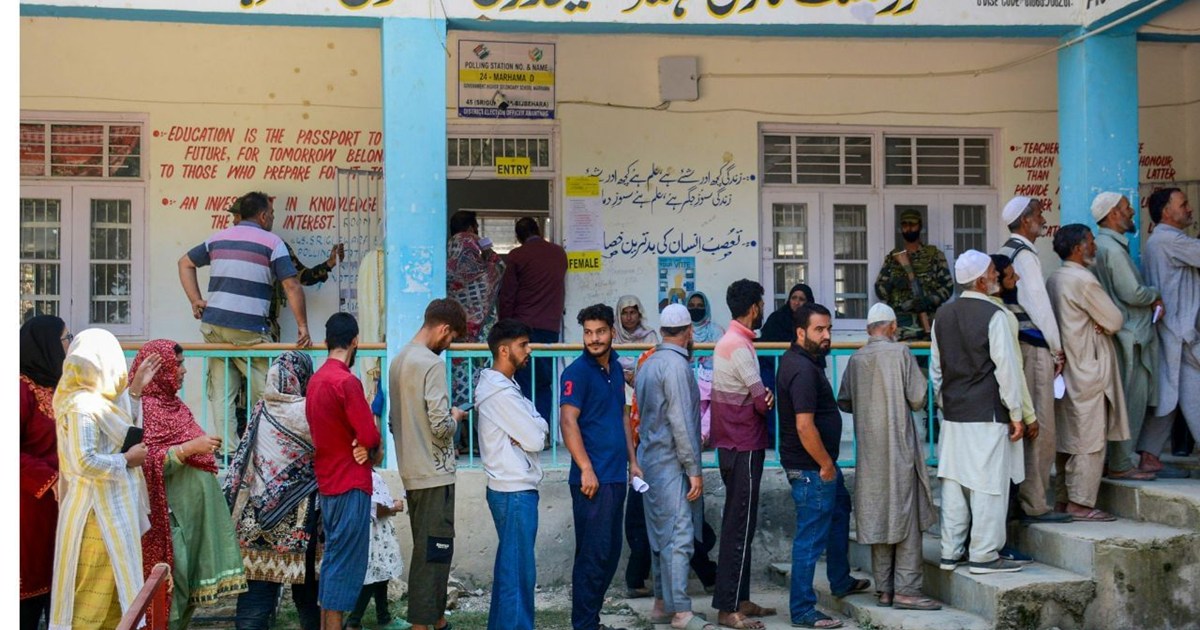 Enthusiasm is visible among voters even in the last phase of