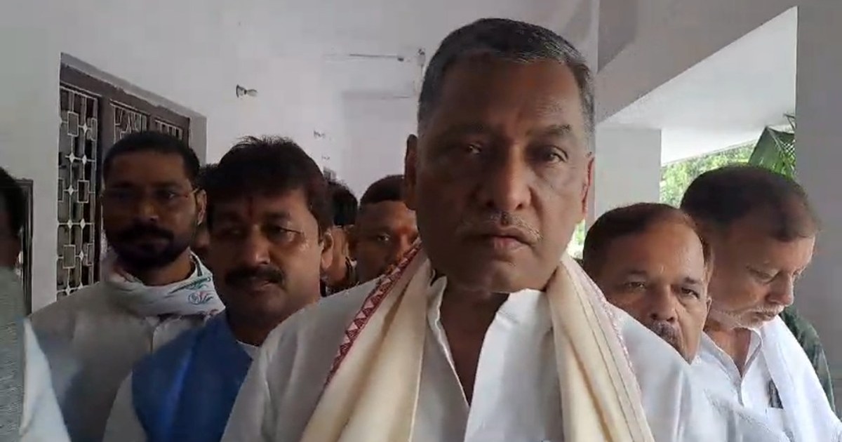 Congress adhyksh akhilesh singh ka byan