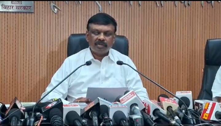 Bihar mntri prishd ki baithk me aaj kul 45aejenda pr sahmti Bihar mntri prishd ki baithk me aaj kul 45aejenda pr sahmti