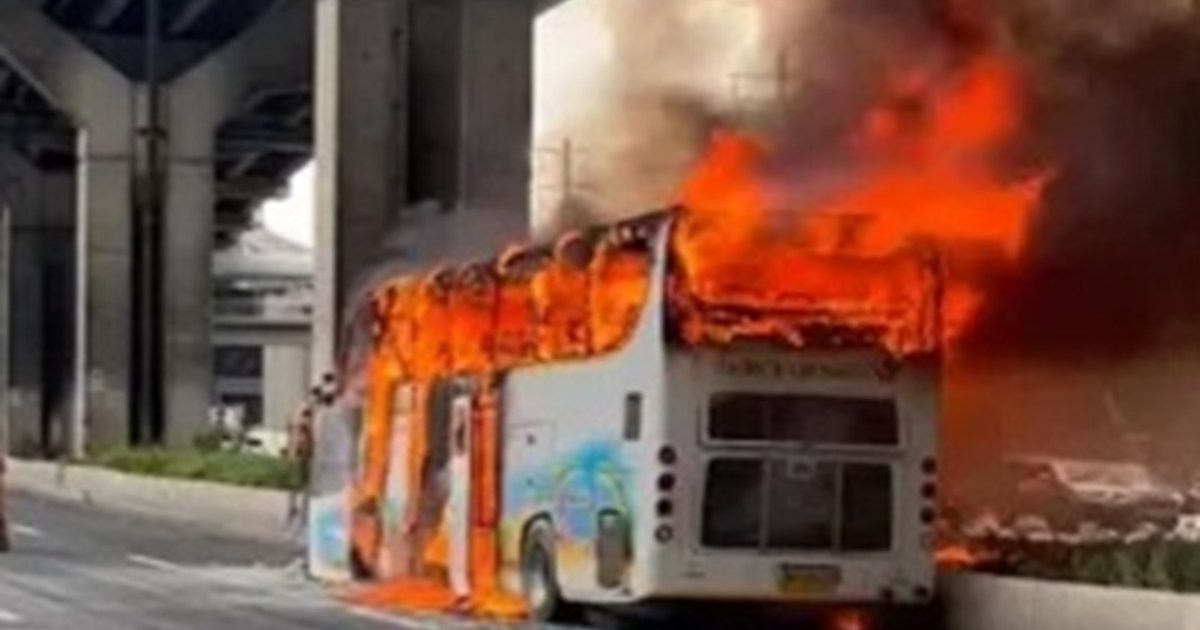 BREAKING: Huge fire in school bus, 25 students died on the s