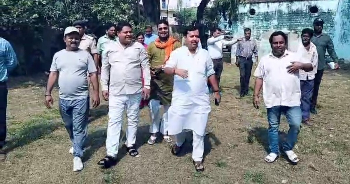 Chth ko lekr jila prshasn 38kitrim ghat ka nirman kra rhi ha