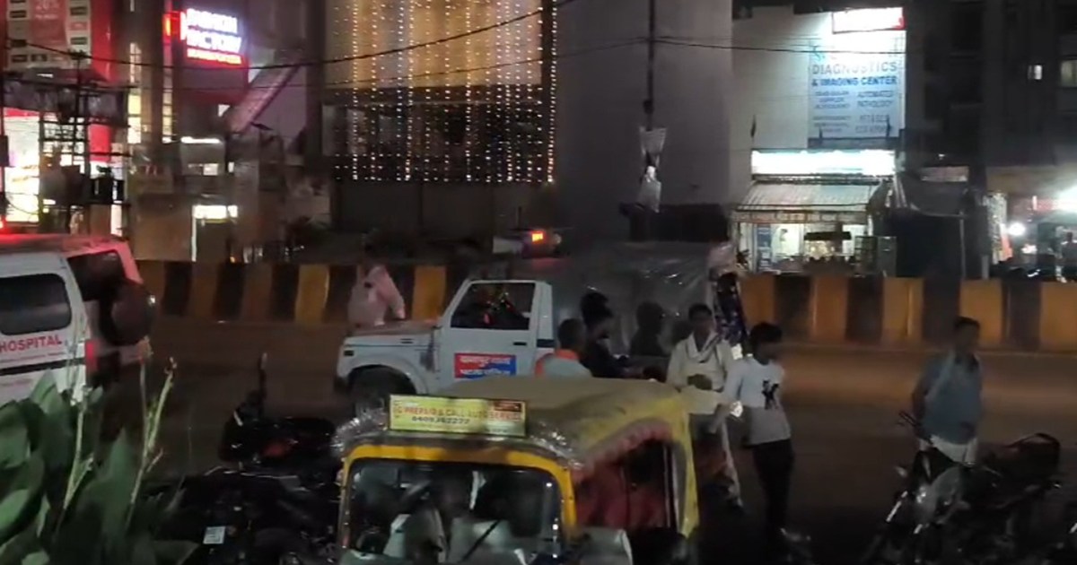 Accident in an under construction apartment in Patna, two de