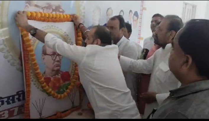 Bihar keshri ko ljp parash gut ne bhi di shrdhanjli Bihar keshri ko ljp parash gut ne bhi di shrdhanjli