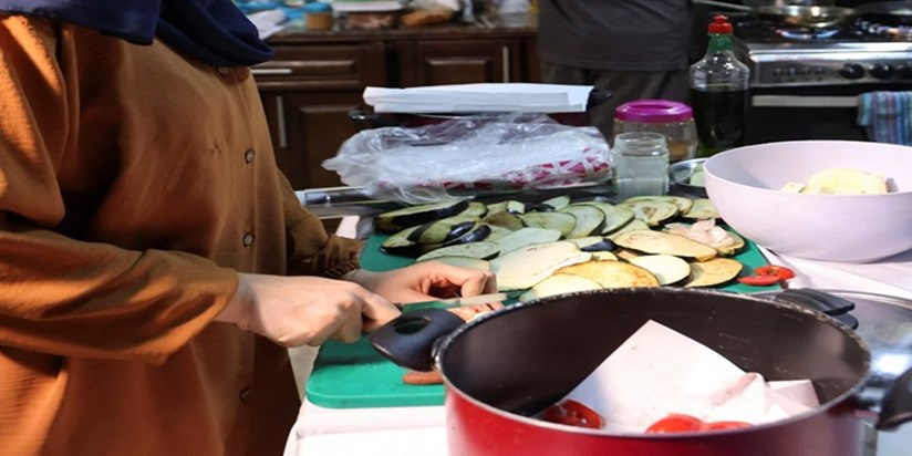 Maid used to cook food with urine and feed him, this is how Maid used to cook food with urine and feed him, this is how