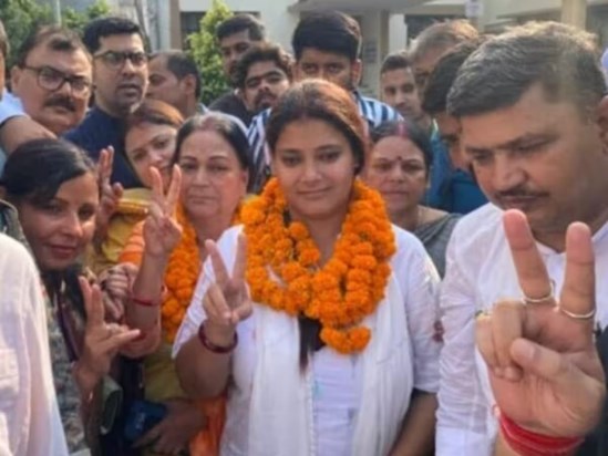 The daughter of jailed strongman Munna Shukla received death The daughter of jailed strongman Munna Shukla received death
