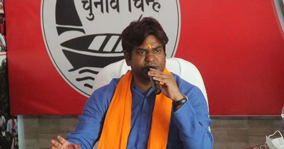 Will Mukesh Sahni's boat sink or will he be able to make it 