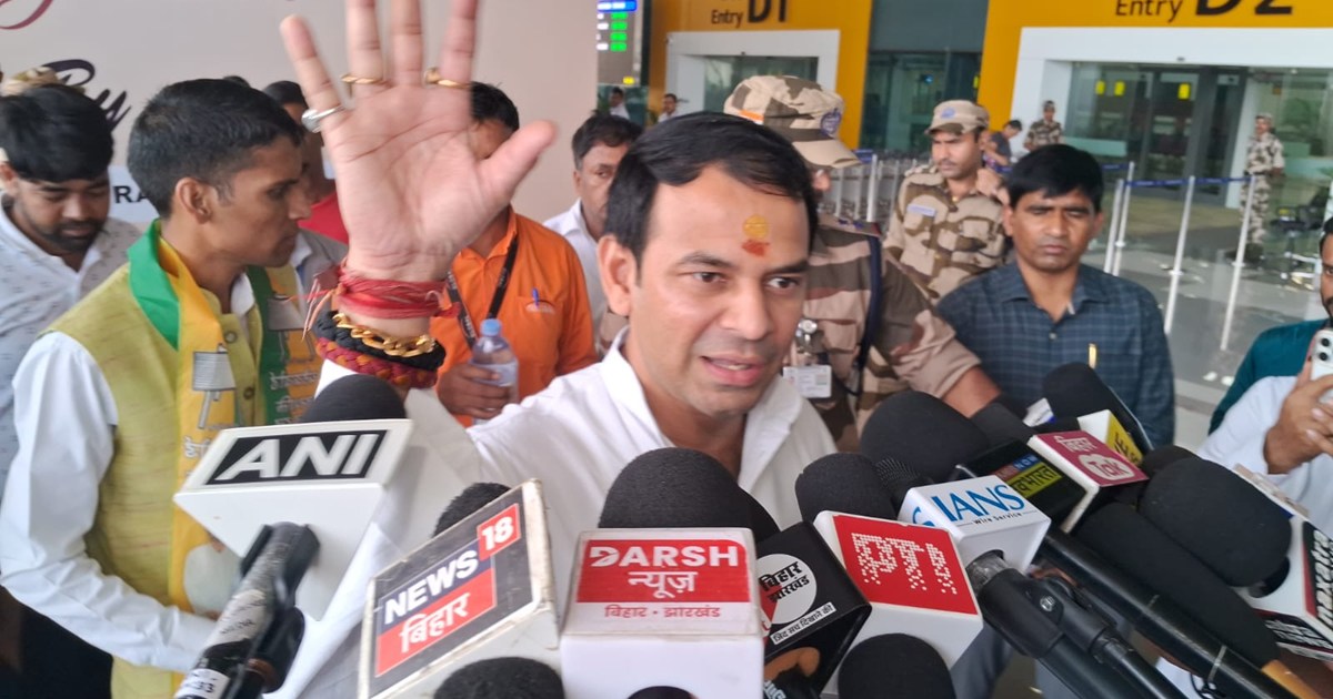 Tej Pratap Yadav made a big statement regarding Rahul-Tejash