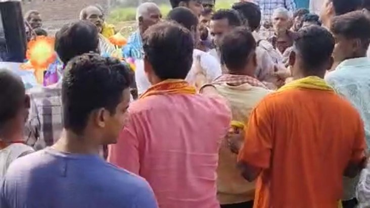 Protest against the song being played in support of a candid Protest against the song being played in support of a candid