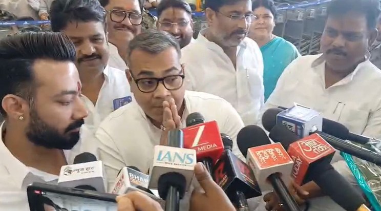 Chirag's brother-in-law folded his hands on this question re