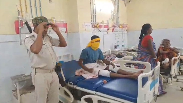 Police shot a criminal in Gaya early in the morning.