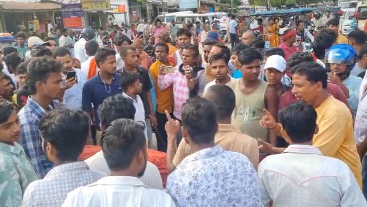 A passenger died in a road accident in Supaul.