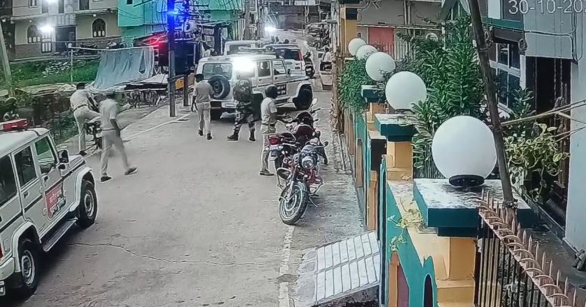 Police reached the house of Danapur's strongman RJD candidat