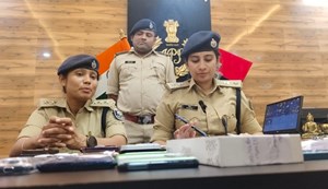 Patna police arrested 15 people at once