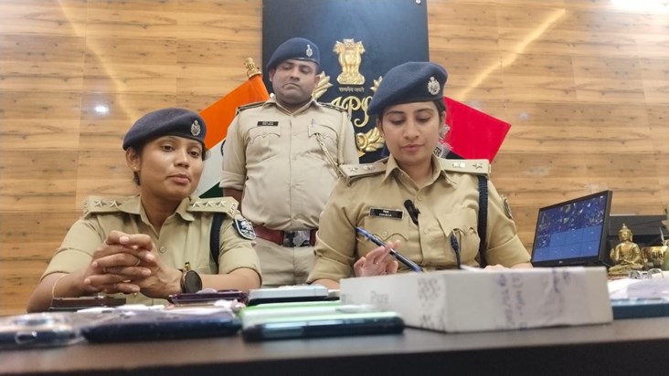 Patna police arrested 15 people at once