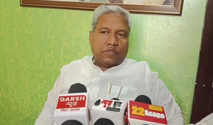 Nitish will become the CM, I Nitish will become the CM, I