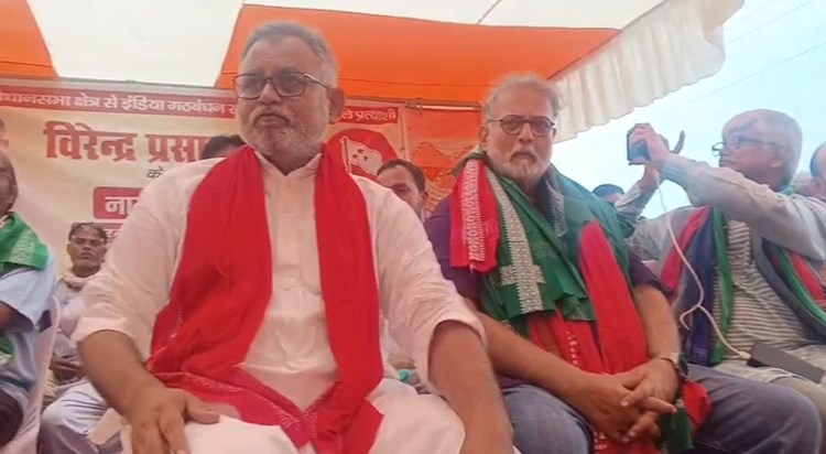 Gandhiji's grandson said change is necessary in Bihar. Gandhiji's grandson said change is necessary in Bihar.