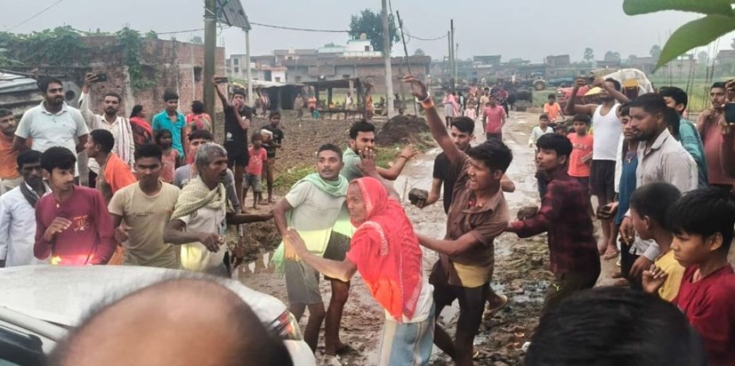 NDA candidate attacked during public relations in Gayaji NDA candidate attacked during public relations in Gayaji