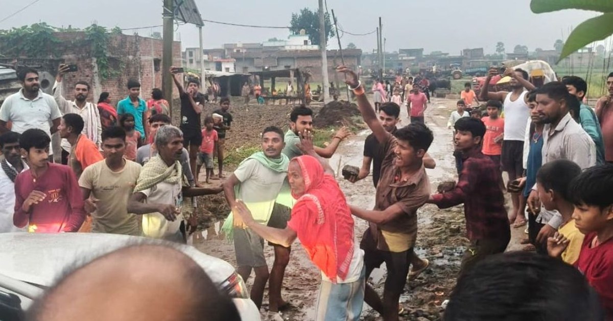 NDA candidate attacked during public relations in Gayaji