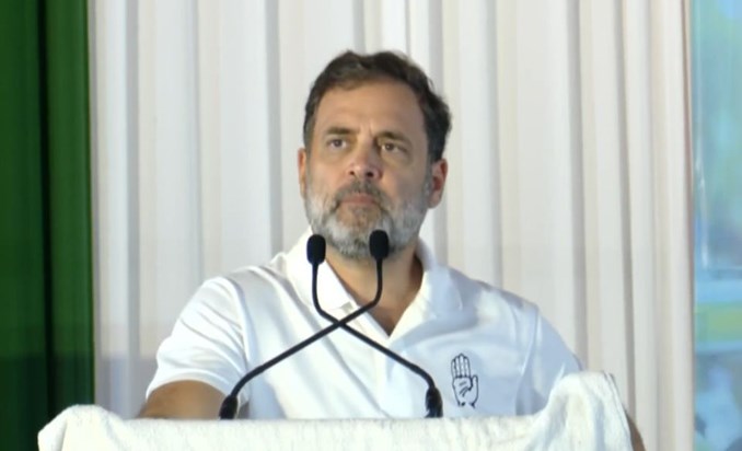 Rahul Gandhi in trouble amid Bihar Assembly elections Rahul Gandhi in trouble amid Bihar Assembly elections