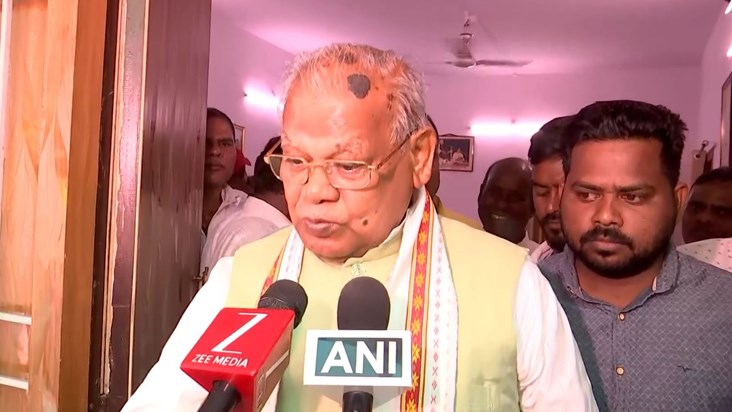 Manjhi will field his own candidate against Chirag