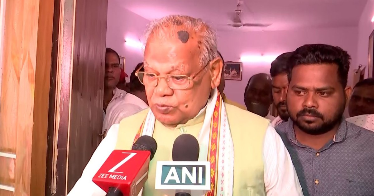 Manjhi will field his own candidate against Chirag