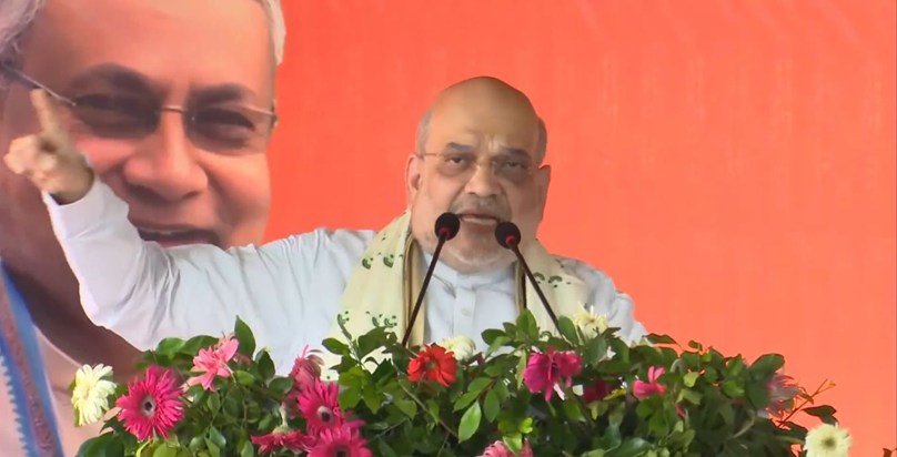 Amit Shah lashed out at Lalu and Rabri in Siwan, citing Shah