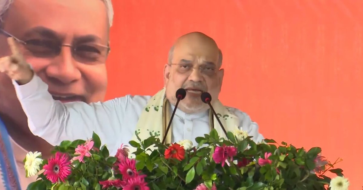 Amit Shah lashed out at Lalu and Rabri in Siwan, citing Shah