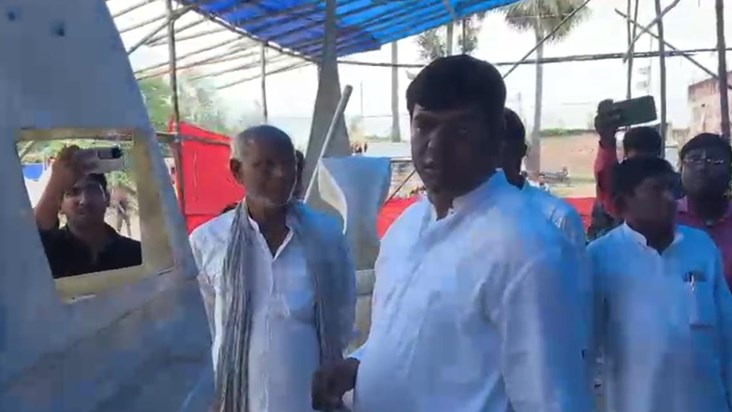 Hundreds of boats will ply the roads during the Bihar electi