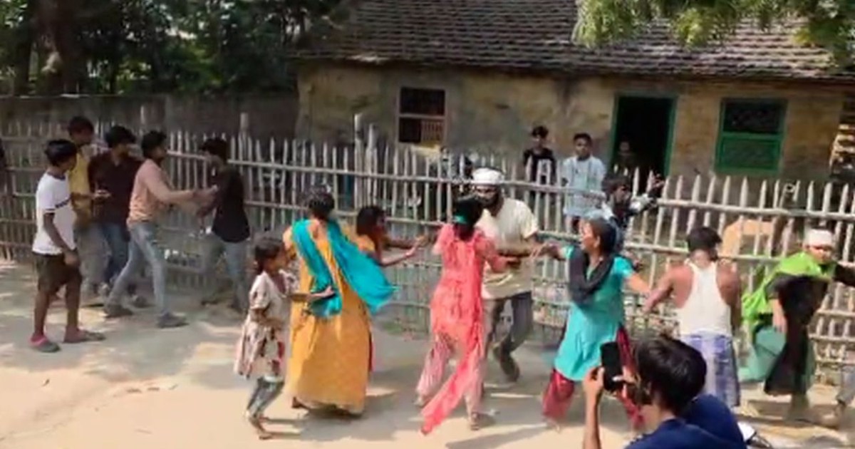 Five injured in a clash between two groups over a minor disp