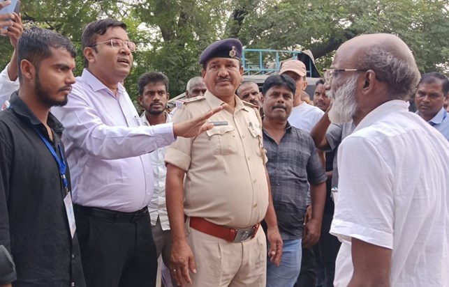Minister Prem Kumar was opposed while filing his nomination Minister Prem Kumar was opposed while filing his nomination