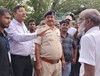 नामांकन दाखिल करते मंत्री प्रेम कुमार का विरोध, दो व्यक्ति ने शुरू किया हंगामा फिर...
