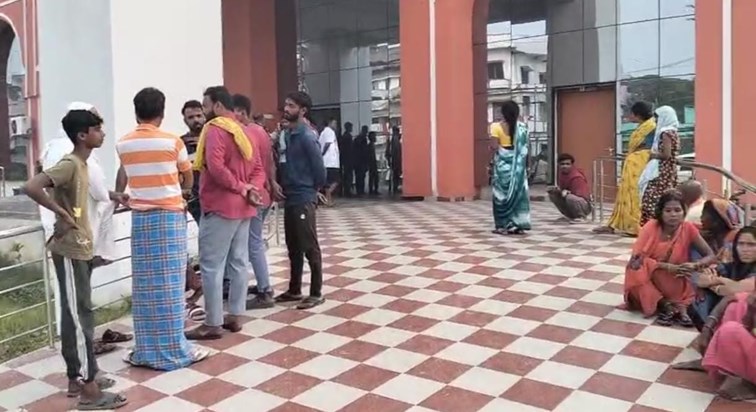 Chhath Vratis suffered a heart attack after offering Arghya  Chhath Vratis suffered a heart attack after offering Arghya