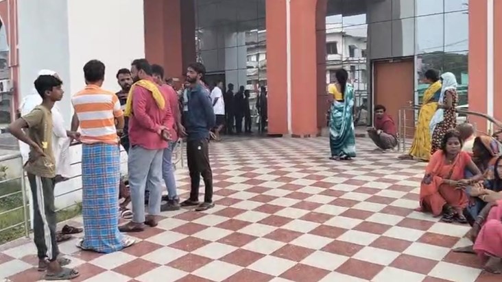 Chhath Vratis suffered a heart attack after offering Arghya  Chhath Vratis suffered a heart attack after offering Arghya