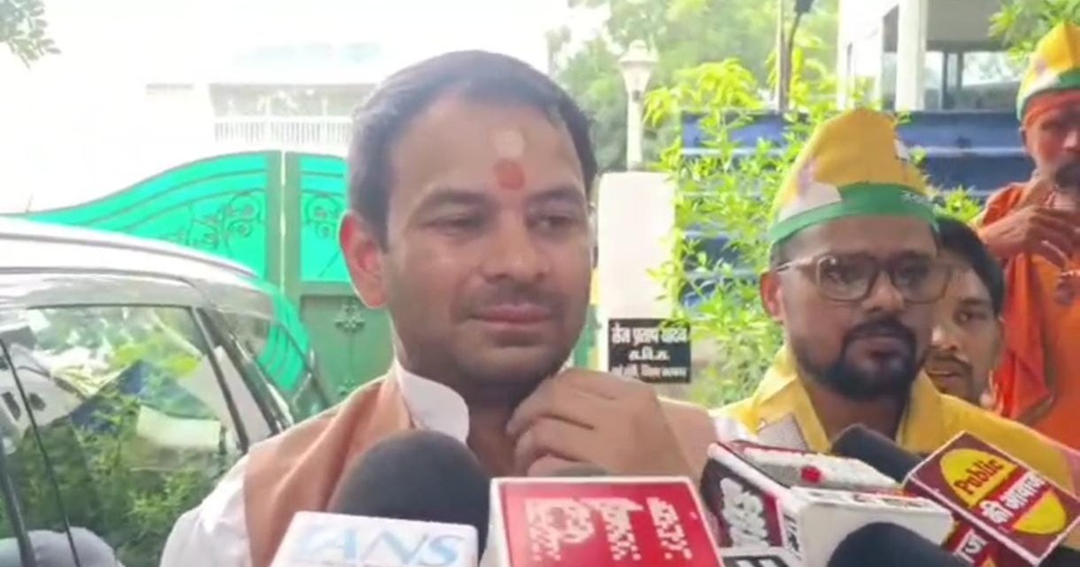 Tej Pratap teaches Tejashwi a lesson in 