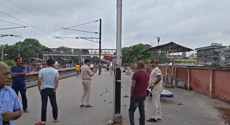 One killed, one injured in stabbing at Barh railway station One killed, one injured in stabbing at Barh railway station