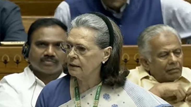 congress-sonia-gandhi-took-part-in-the-discussion-in-loksabh