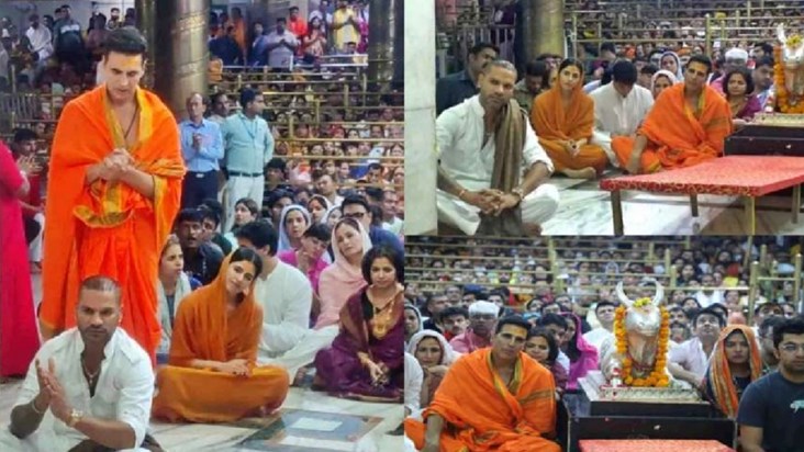 Akshay Kumar and cricketer Shikhar Dhawan were seen engrosse Akshay Kumar and cricketer Shikhar Dhawan were seen engrosse