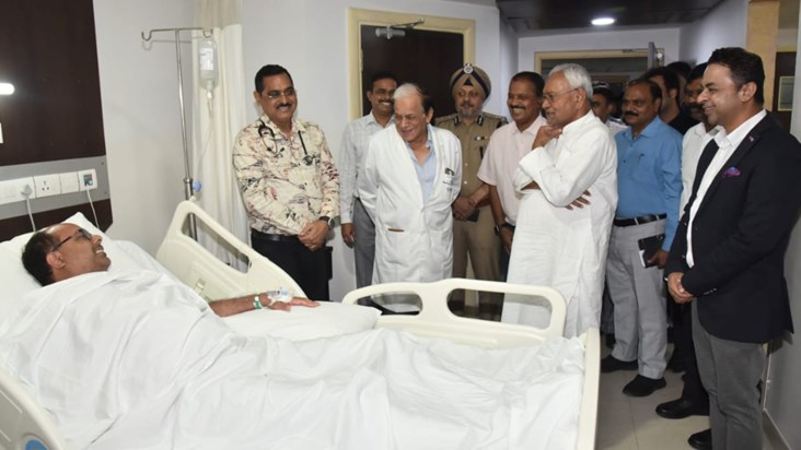 DM Chandrashekhar Singh got dengue, CM Nitish went to Paras 