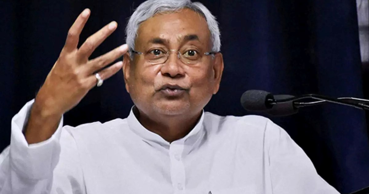 CM Nitish is meeting with party leaders before the cabinet m