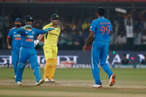/ind-vs-aus-live-cricket-score-india-vs-australia-2nd-odi-20 /ind-vs-aus-live-cricket-score-india-vs-australia-2nd-odi-20