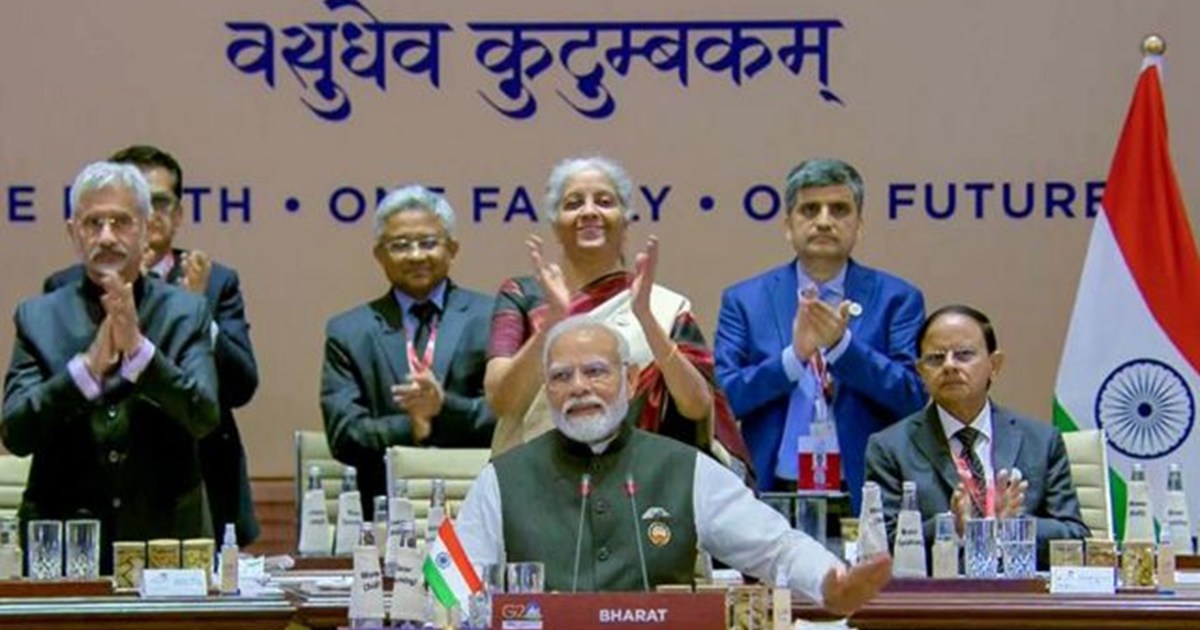 prime-minister-modi-accepts-the-declaration-of-the-new-delhi