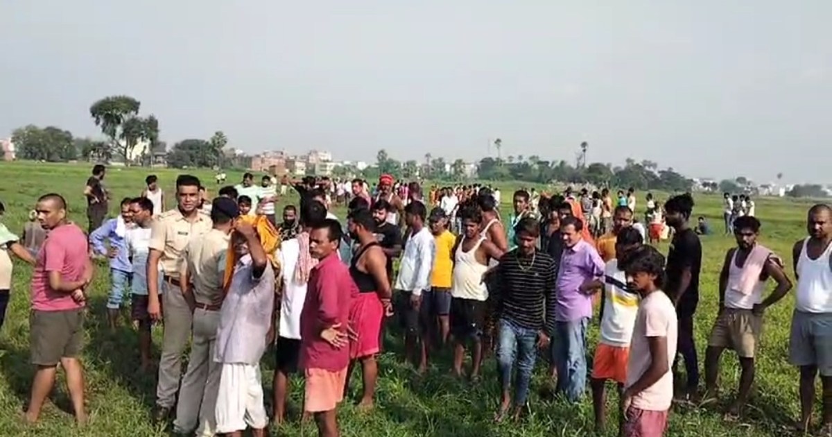 A farmer who went to irrigate his field in Patna was beaten 