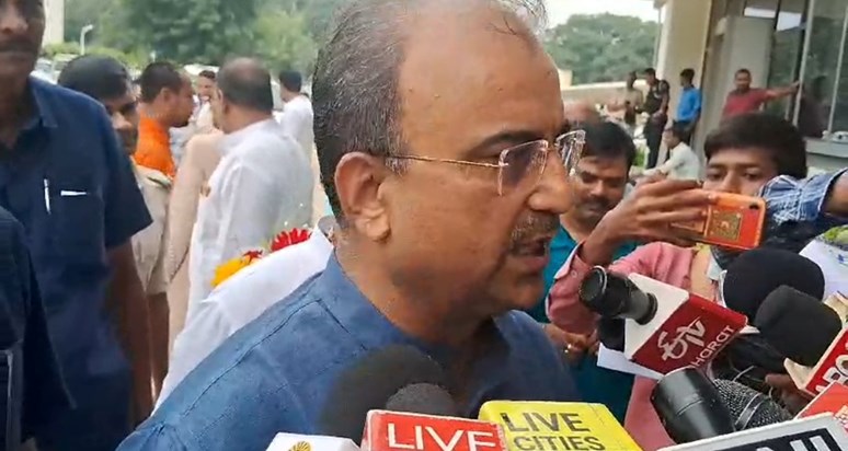 Mntri mangl pandey ka bda byan Mntri mangl pandey ka bda byan
