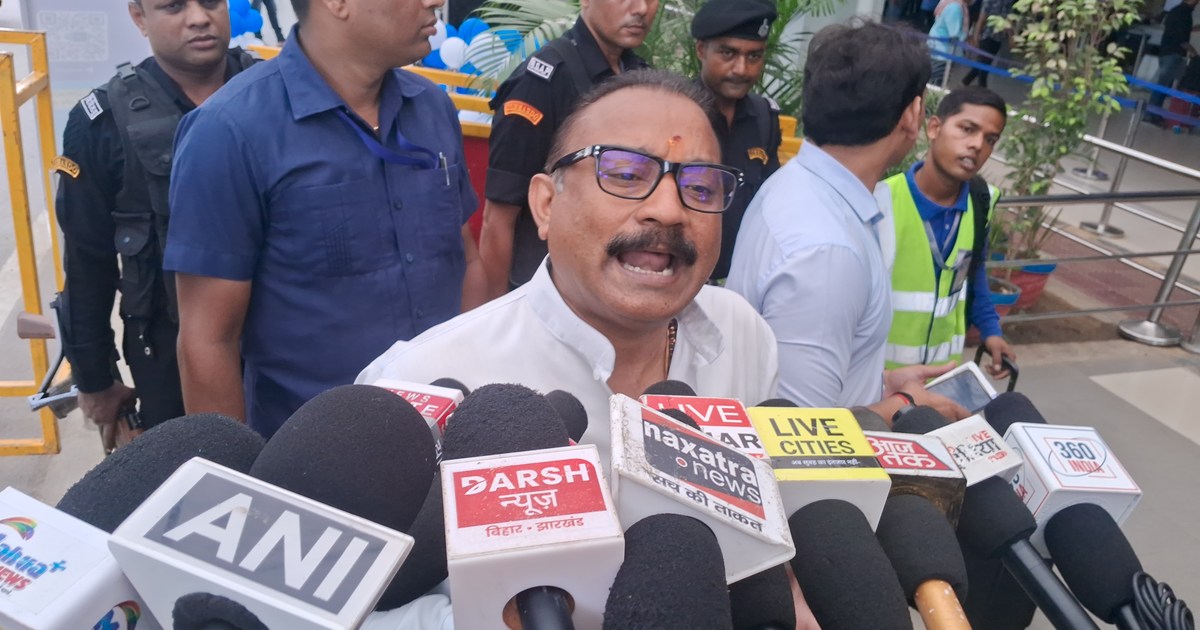 Mntri ashok chaudhri midiya pr hi bhdke 